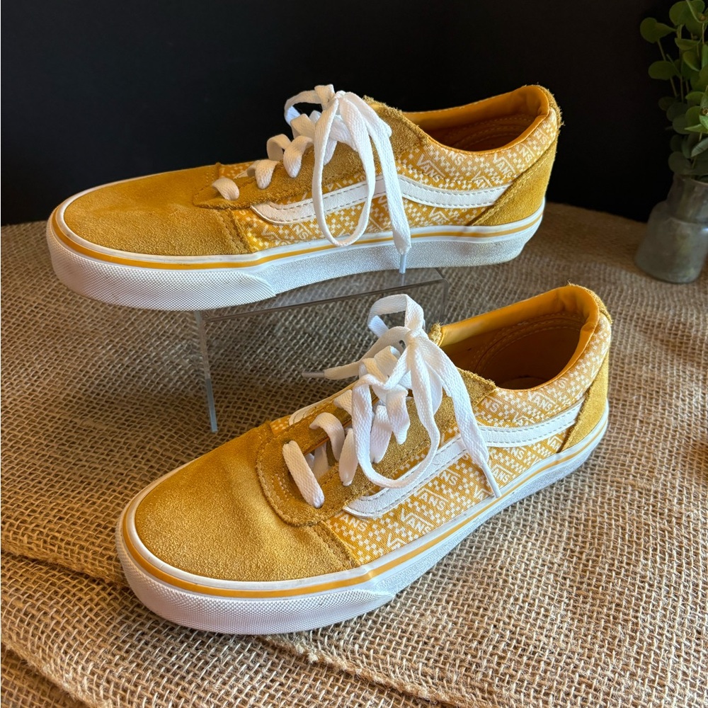 Vans mustard color 5.5 size shoes.